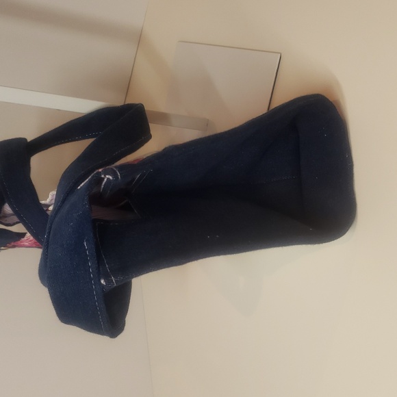 Handmade Mini Handbag - Picture 6 of 9